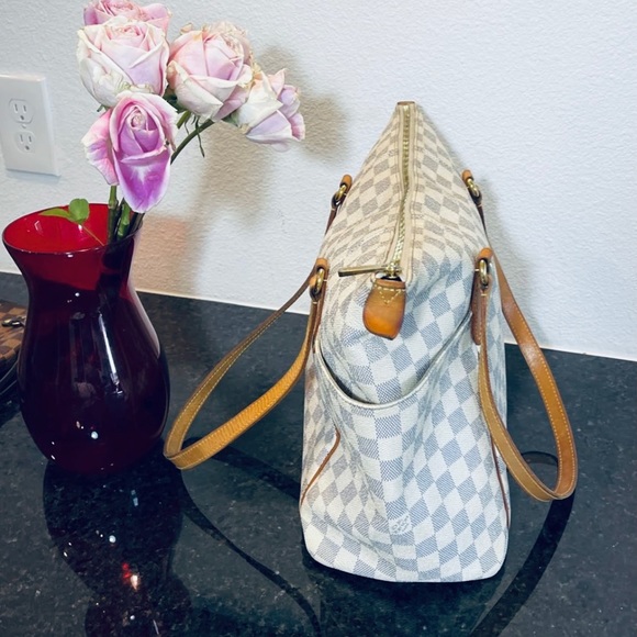 Louis Vuitton Damier Azur Totally MM - Picture 6 of 10